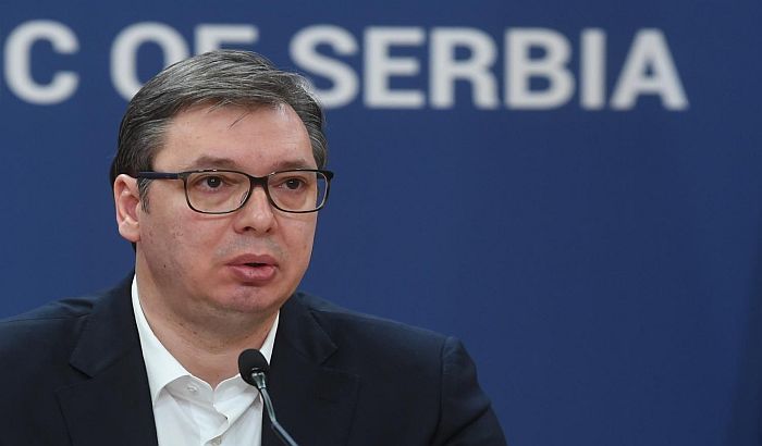 Vučić: Razmišljamo o potpunom zatvaranju granica, oštre kazne za one koji krše izolaciju