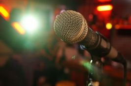 Stand-up komedija Jelene Radanović večeras u Mamurnim ljudima