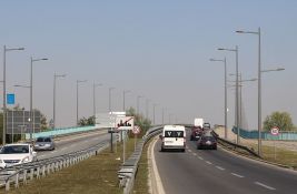 Magla na pojedinim deonicama: Šta se dešava u saobraćaju u Novom Sadu i okolini