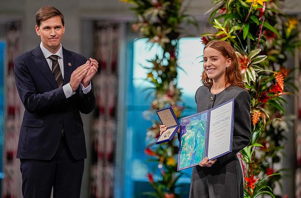 Ćerka Marije Mačado primila Nobelovu nagradu za mir