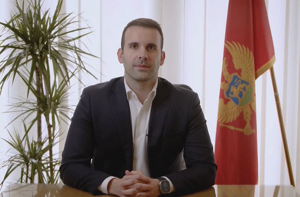 Premijer Crne Gore reagovao na predlog Vučića: 