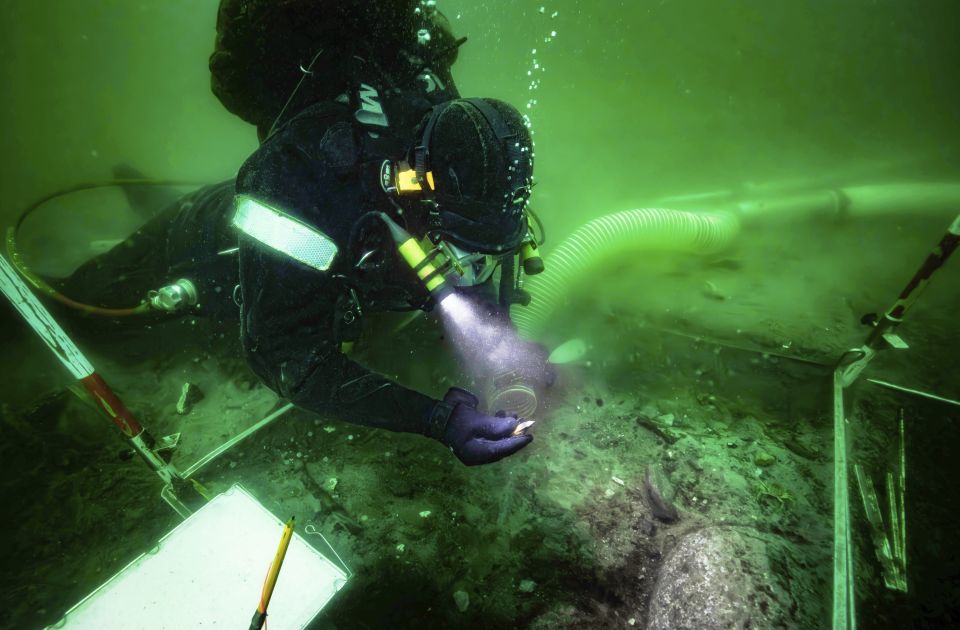 Arheolozi u Danskoj otkrili naselje iz kamenog doba potopljeno pre 8.000 godina Arheolozi u Danskoj otkrili naselje iz kamenog doba potopljeno pre 8.000 godina
