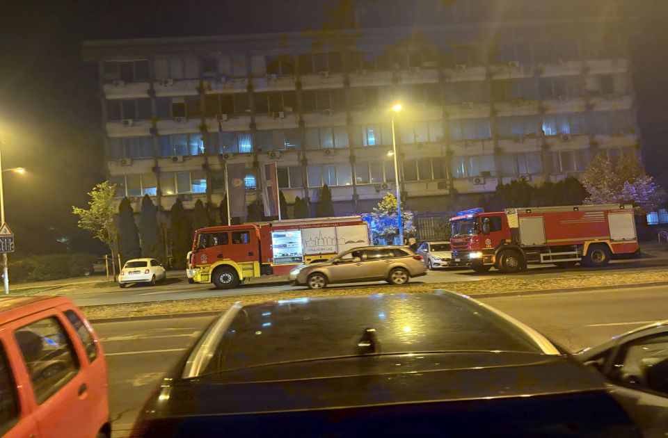 Manji požar izbio u zgradi Policijske uprave Manji požar izbio u zgradi Policijske uprave