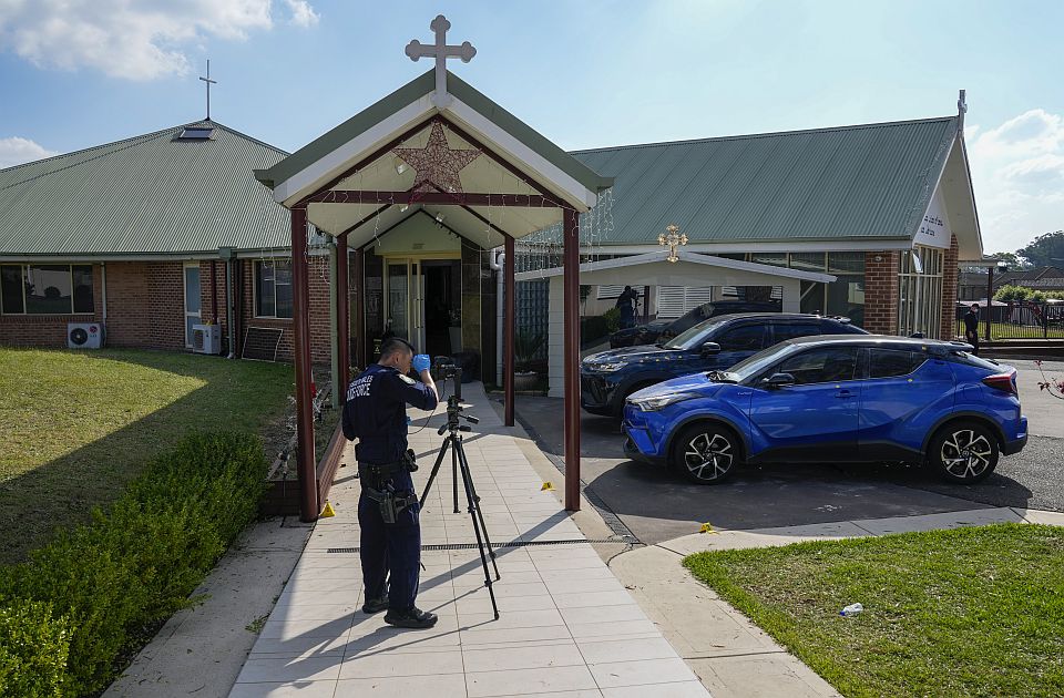 Australijska policija: Napad nožem u crkvi u Sidneju teroristički čin 