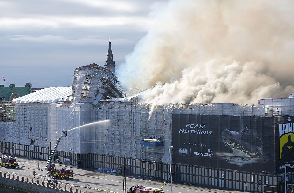 FOTO, VIDEO: Gori simbol Kopenhagena - "400 godina danskog kulturnog nasleđa u plamenu"