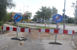 Nastavljene blokade puteva kod Čačka i Lučana