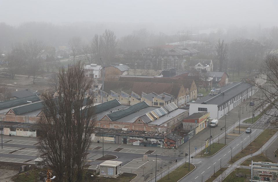 Ugašen požar u napuštenom objektu u Kineskoj četvrti, povređenih nema