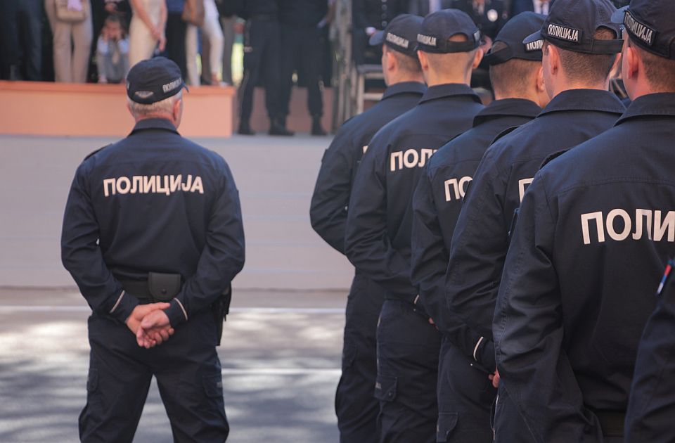 Budući policajci počinju obuku na Fruškoj gori: Koristiće vatreno oružje