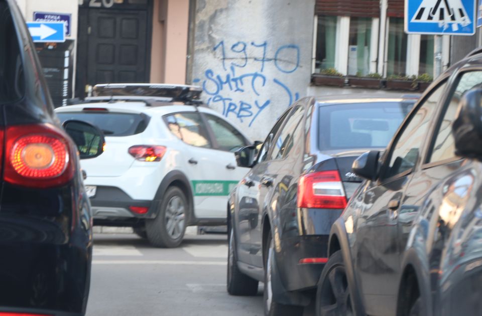 "Oko sokolovo" u Novom Sadu se i dalje testira, gradska uprava ne zna kada će početi kažnjavanje