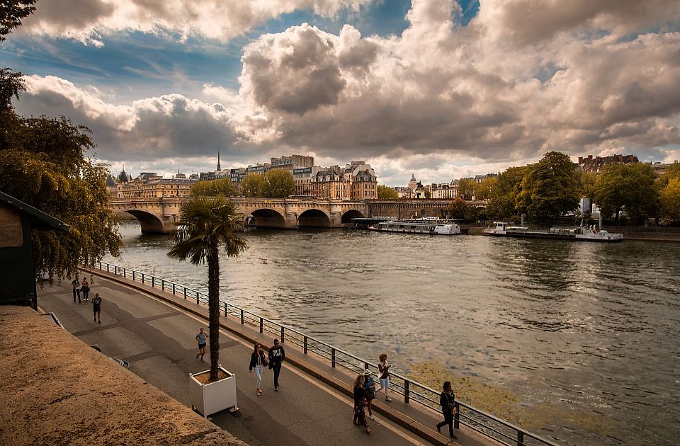 U Parizu će biti dozvoljeno kupanje u Seni, prvi put nakon 100 godina