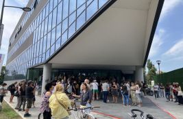 Protest ispred BioSensa zbog smene uprave, podneta tužba Upravnom sudu