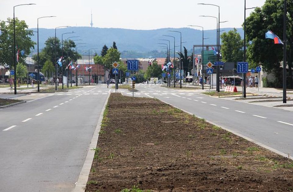 Novi pokušaj projektovanja semafora na uglu Bate Brkića i Anđe Ranković