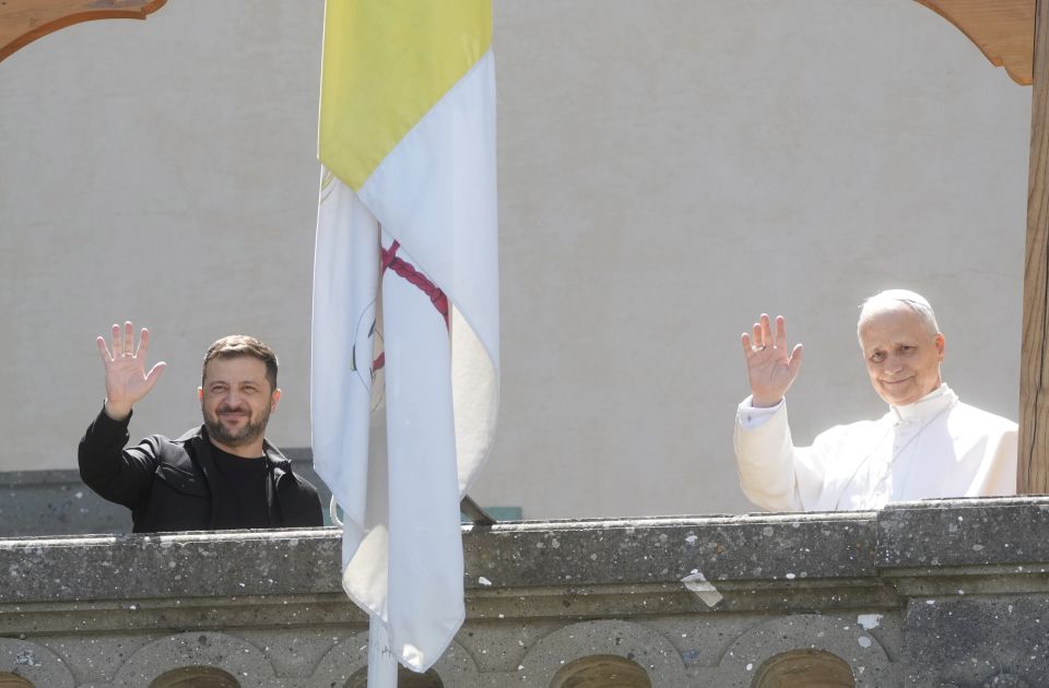 Zelenski i papa Lav XIV predložili da Vatikan bude domaćin mirovnih pregovora Zelenski i papa Lav XIV predložili da Vatikan bude domaćin mirovnih pregovora