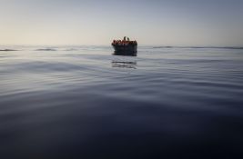 Spašeno oko 80 migranata na gumenim čamcima u Egejskom moru