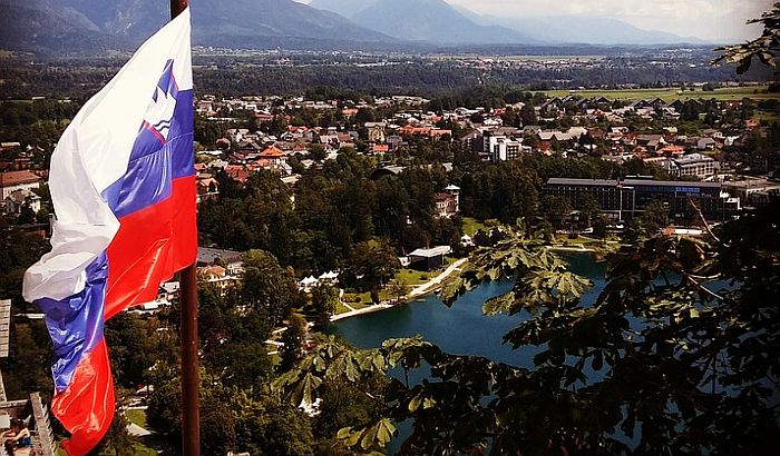 Nove mere u Sloveniji - ukida se javni prevoz, škole i vrtići ostaju zatvoreni