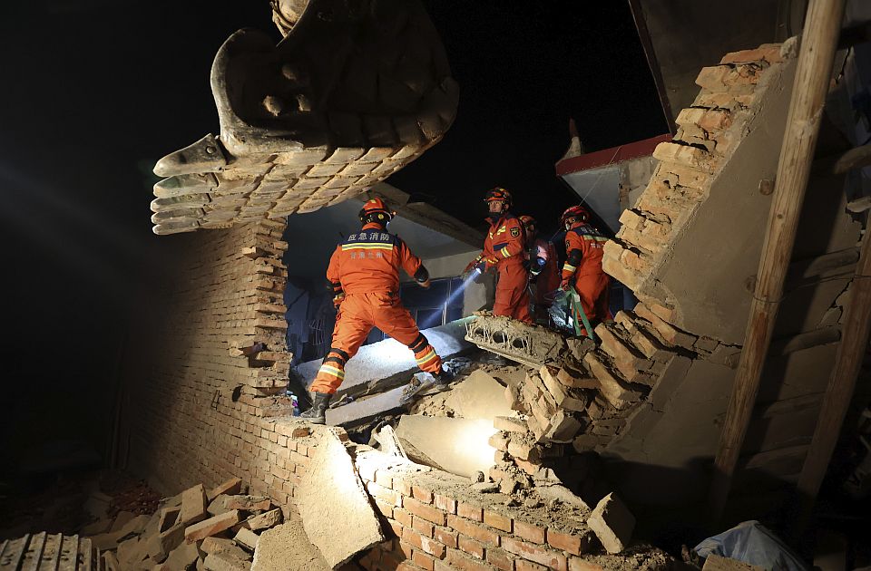 VIDEO Jak zemljotres u Kini: Poginulo najmanje 118 ljudi