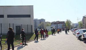 FOTO, VIDEO: Novosađani se snabdevali za policijski čas koji će trajati 60 sati