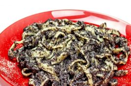 Kako da napravite rezance sa makom: Klasičan vojvođanski dezert