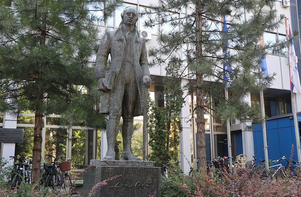 Na današnji dan: Osnovan Boljšoj teatar, rođen Maksim Gorki i preminuo Dositej Obradović