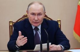 Putin: Rusija je spremna da pomogne Evropi u snabdevanju naftom i gasom