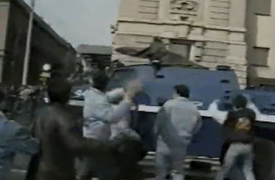 VIDEO: Pre 35 godina održane prve masovne demonstracije protiv režima Slobodana Miloševića 