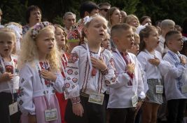 Ukrajina drugu školsku godinu započinje u ratu: Dojave o bombama u kijevskim školama