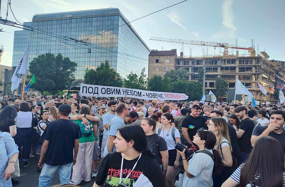 Politikolog Stojanović: Studenti zaobišli Pionirski park i Skupštinu - dobra odluka
