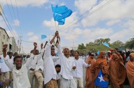 Desetine hiljada Somalijaca protestovalo zbog priznanja Somalilenda od strane Izraela