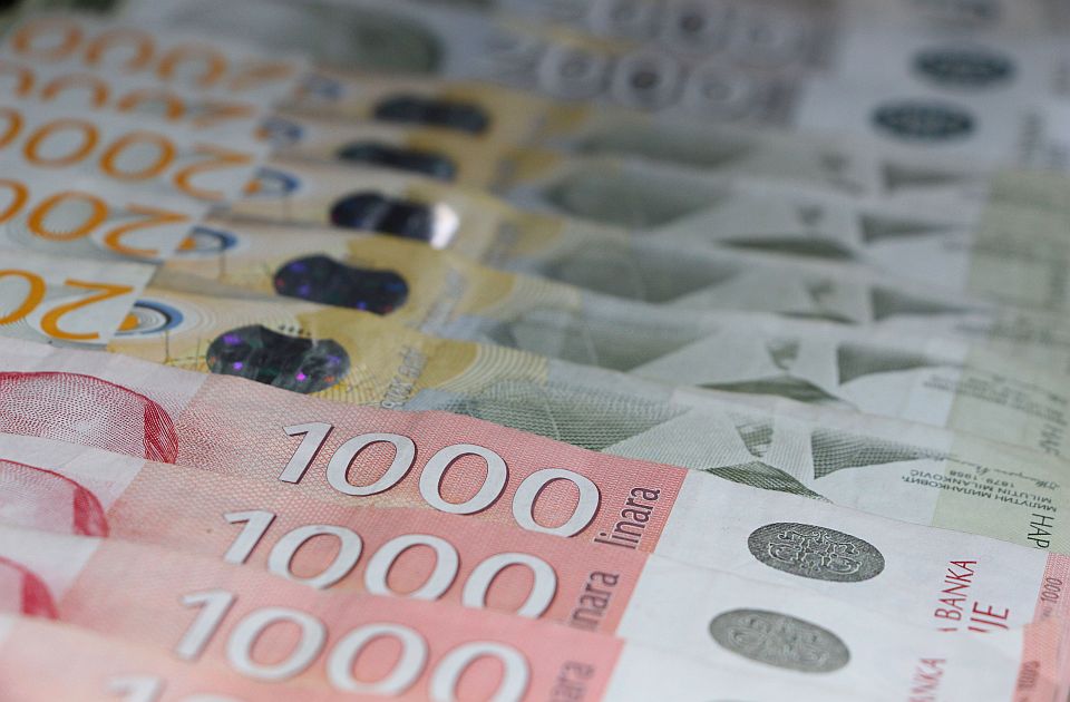 Novosađani prosečno zaradili 125.000 dinara mesečno u oktobru - da li i vi zarađujete toliko?