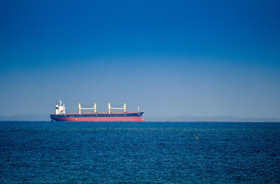 Prolaz kroz Suecki i Panamski kanal se naplaćuje: Zašto ne i kroz Ormuz?