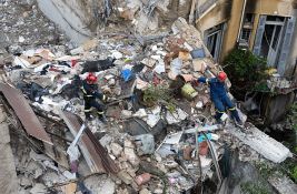 U ruševinama zgrade u Atini pronađena još dva tela, četvoro poginulih: Potraga za nestalima se nastavlja