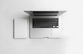 Gejts traži hitnu regulaciju veštačke inteligencije