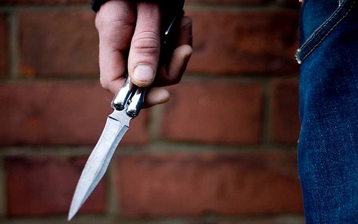Pljačka u Vranju, muškarac uleteo u kladionicu sa nožem 