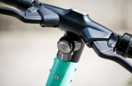 Dečak u Žitištu povređen prilikom pada sa električnog trotineta, sa povredama glave prebačen u KCV