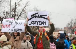 Kragujevački studenti blokiraju raskrsnicu kod Studentskog doma: Podrška kolegama u Novom Sadu