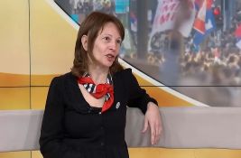 Profesorka Filozofskog fakulteta: Policajac me podigao i tresnuo o zemlju