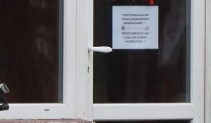 FOTO: Novosadska kafana zabranila ulaz 
