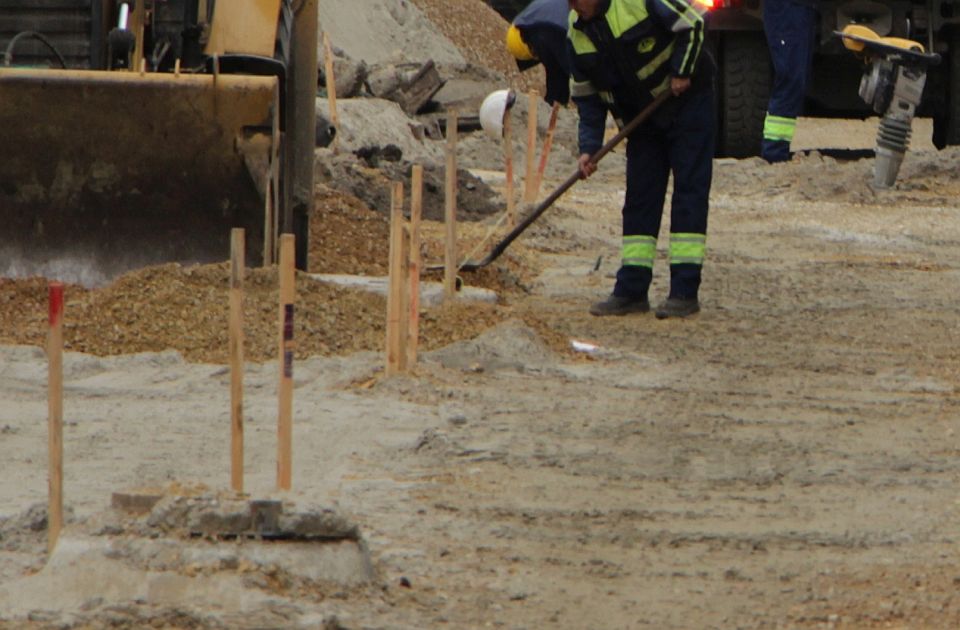 Beočin daje 25 miliona za uređenje saobraćajnica - bez iznenađenja kad je reč o odabranom ponuđaču