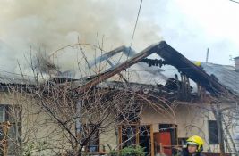 Opština Beočin saniraće krovove stanova oštećenih u požaru, otvoren i račun za pomoć