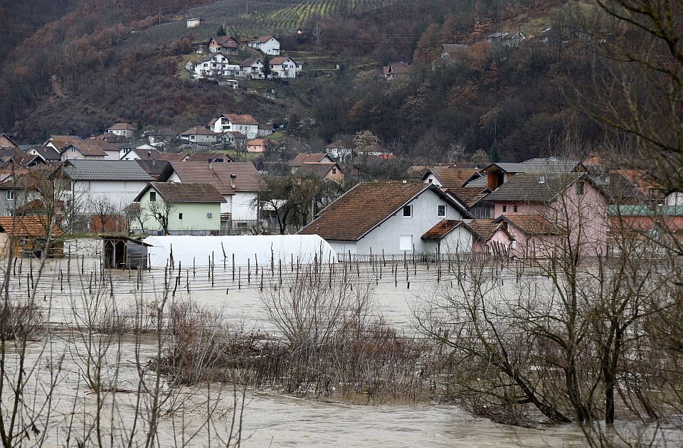 U devet opština u Srbiji i dalje vanredno zbog poplava