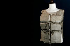 Prsluk za spasavanje putnice Titanika prodat za 770.000 evra