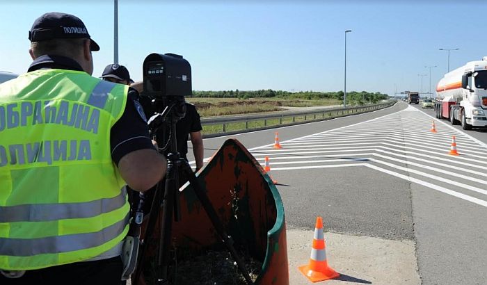 "Beli štrajk" policije u Sloveniji, pišu se samo manje kazne za prekršaje