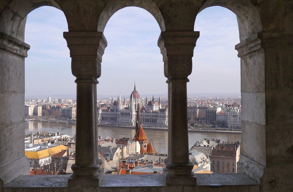 Evropska komisija zapretila Mađarskoj merama ako izglasa zakon protiv nevladinih organizacija Evropska komisija zapretila Mađarskoj merama ako izglasa zakon protiv nevladinih organizacija