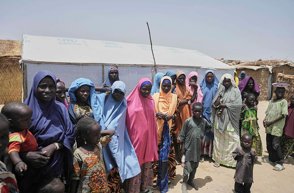 Ženu u Nigeriji živu zapalili zbog navodnog bogohuljenja Ženu u Nigeriji živu zapalili zbog navodnog bogohuljenja