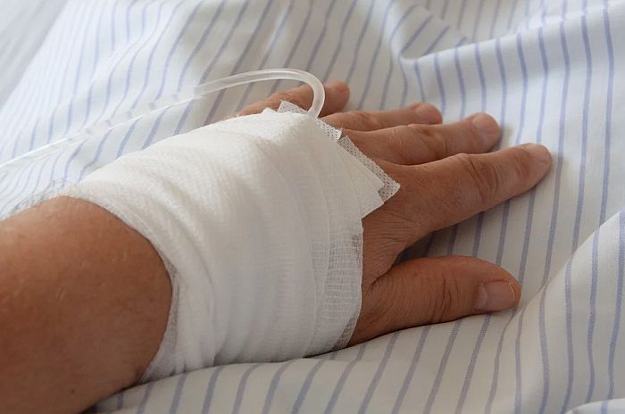Radnice bolnice u Zagrebu krale od pacijenata na respiratorima