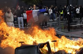 FOTO Protesti u Francuskoj: Vodeni top i suzavac, uhapšeno skoro 500 osoba