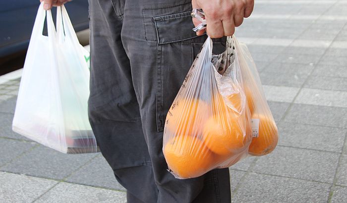 Novi Sad od 1. januara 2021. zabranjuje korišćenje plastičnih kesa