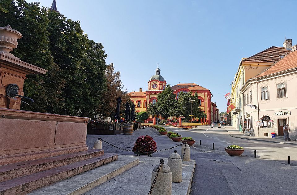 Mogući besplatni udžbenici za karlovačke prvake