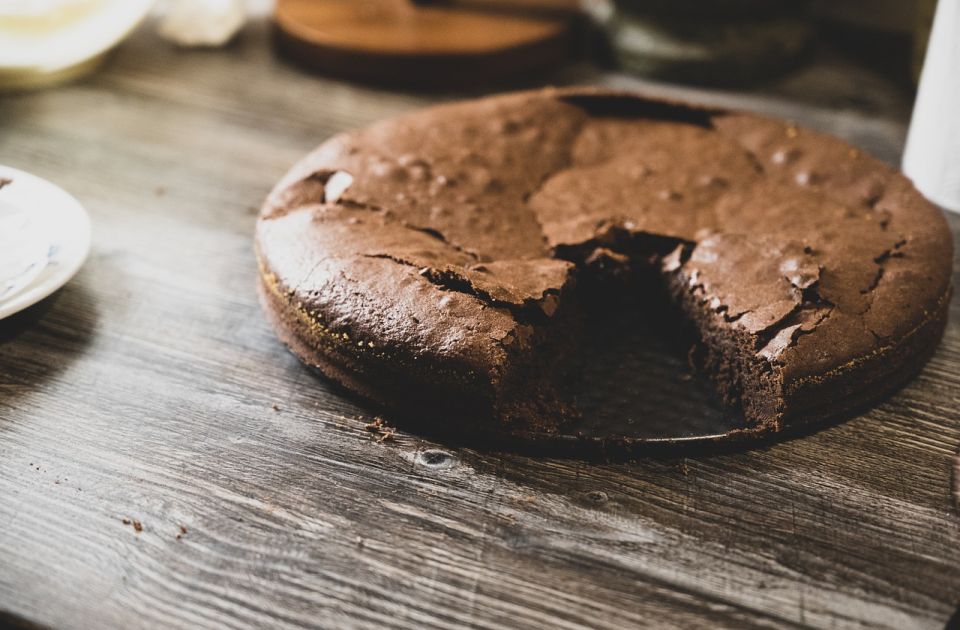 Ovo je najbolja i najbrža čokoladna torta: Lako se pravi, a preukusna je