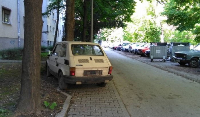 Više od 50 napuštenih automobila uklonjeno sa novosadskih parkinga